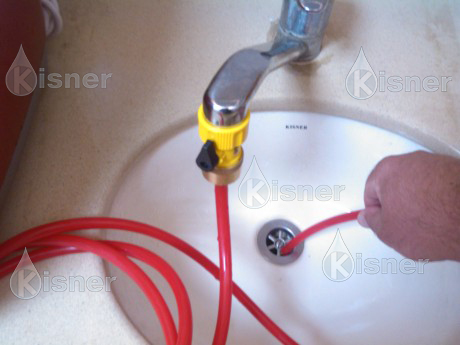 סילון מים לפתיחת סתימות